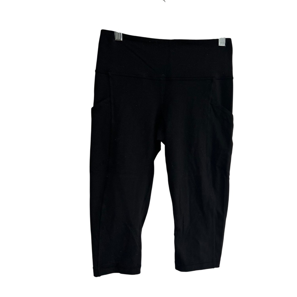 Lululemon Black High Rise Cropped Leggings with Side Pockets Size 6 Capri